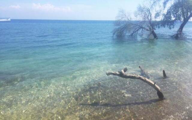 Maleo Moyo Seaside Resort