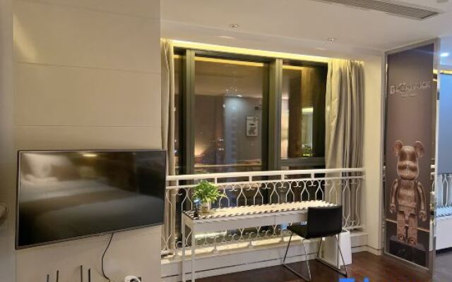 Quiet Time Film and Television Homestay