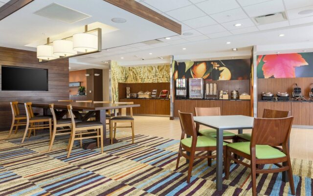 Fairfield Inn & Suites by Marriott Decatur at Decatur Conference Center