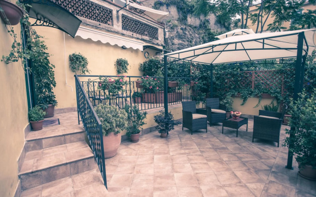 Suite Avenia