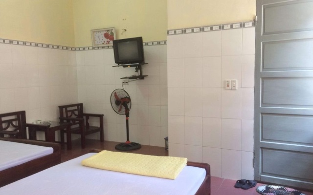 Thuan Loi Hostel – Guest Rooms – Dong Hoi