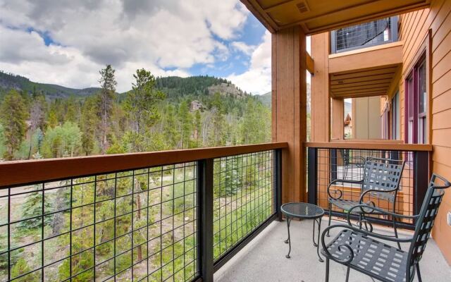 3 Bedroom Condo in River Run with Shared Pool, Hot Tubs, 100 yards to Gondola