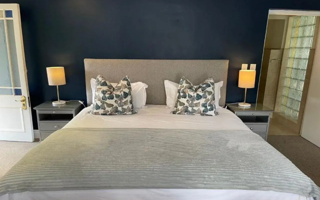Plumwood Boutique Hotel