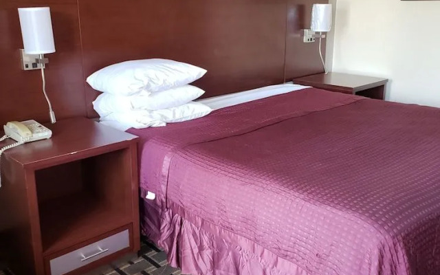 Taylor village inn and suites