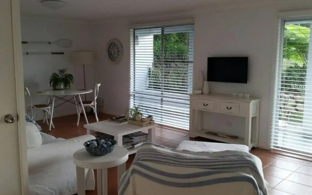 Sapphire Beach Pet Friendly Beach 5 minute walk