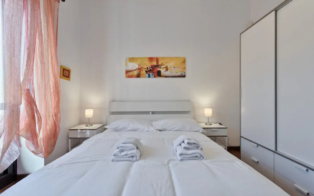 Vanchiglietta Colourful Apartment