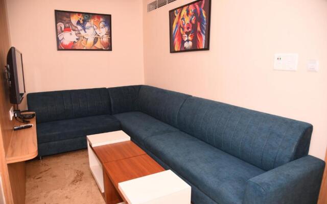 Hotel Ekta International