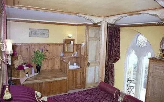 Travellers Rest Old Church Debon - B&B