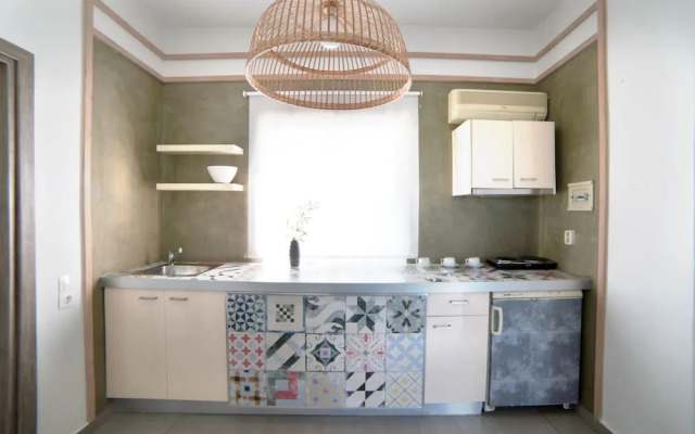 Mirsini Studios & Apartments