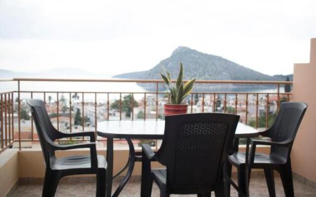 Iliana Apartments
