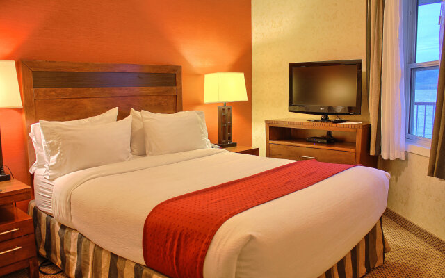 Holiday Inn Hotel & Suites Osoyoos by IHG