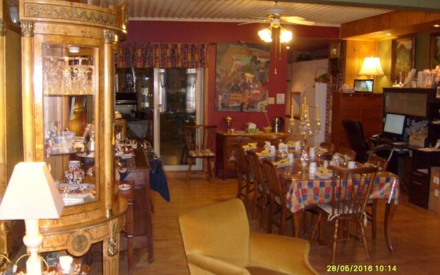 Couette Et Café La Bohème