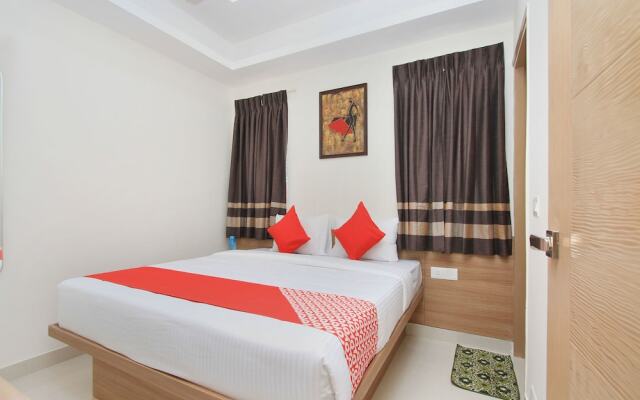 OYO 12465 SIRI Residency