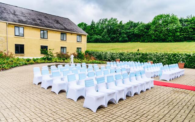 Holiday Inn Brighouse by IHG