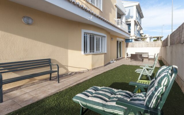 Golden in Gandia With 3 Bedrooms and 3 Bathrooms