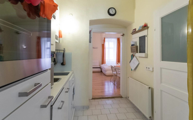 Central Garden Apartments