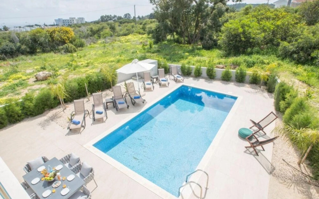 Villa Davina AQ Po490b
