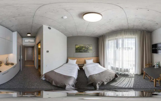 Air Hotel