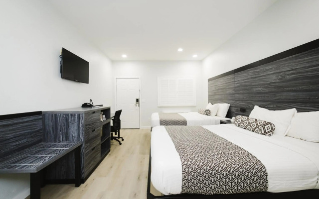 Sapphire Inn and Suites
