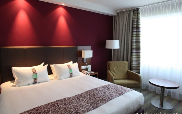 Holiday Inn Lille - Ouest Englos, an IHG Hotel