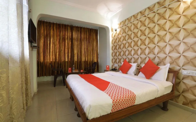 Hotel Clarissa by OYO Rooms