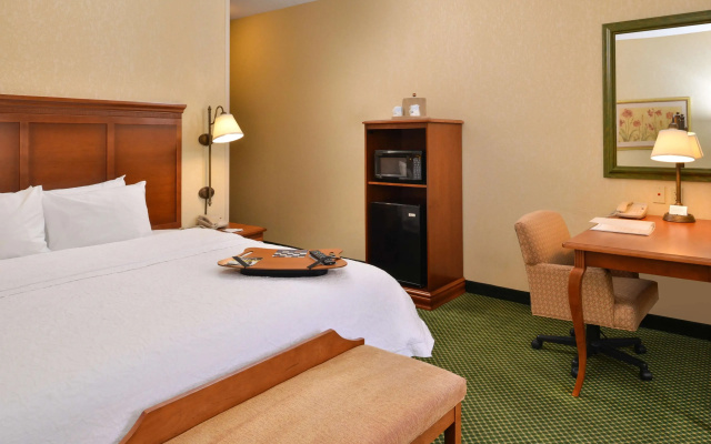 Hampton Inn & Suites St. Louis-Edwardsville
