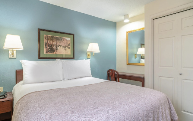 Candlewood Suites Washington-Fairfax by IHG