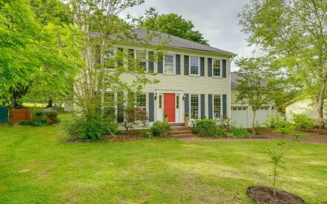 Pet-friendly Franklin Home ~ 21 Mi to Nashville!