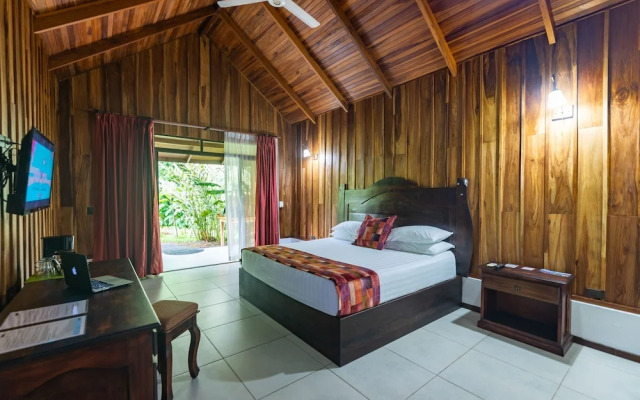 Arenal History Inn