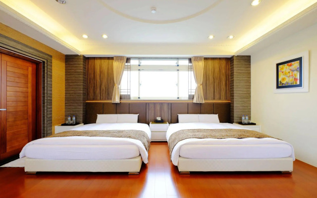 Season Villa