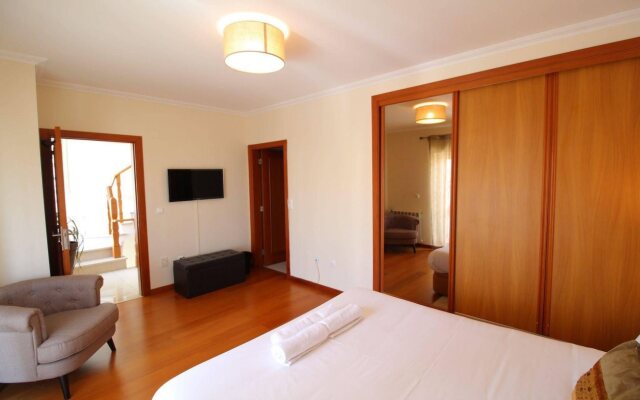 AHO Guest House