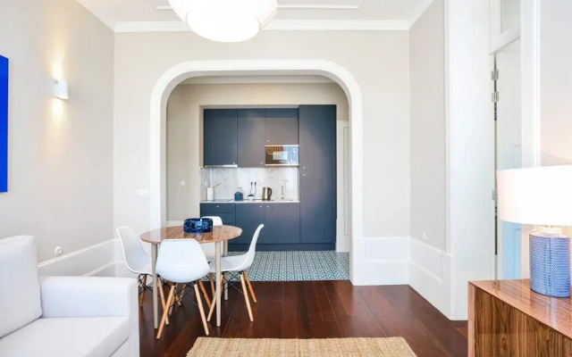 Modern 2-bedroom Apartment in Porto