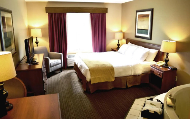 Crossings By Grandstay Inn & Suites