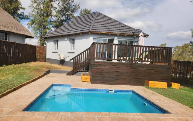 Shumba Valley Lodge