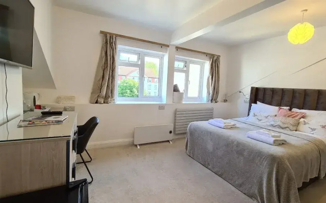 Torland Seafront Hotel