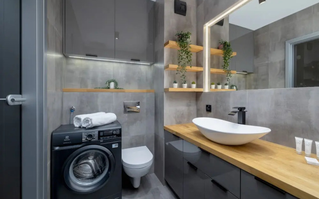 Family Katowice Apartment by Renters