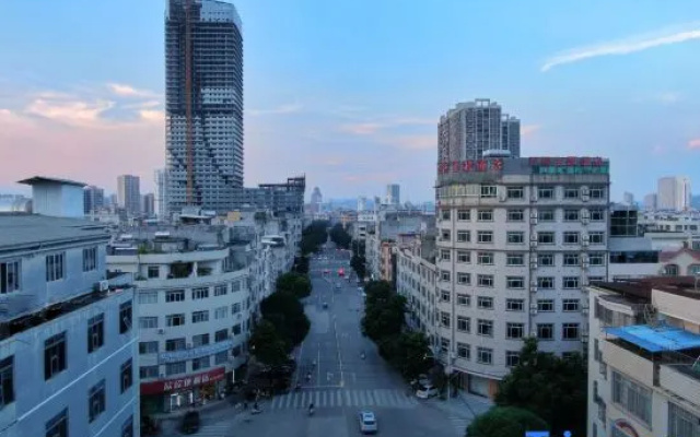 Wanhe Theme Hotel – Outside – Yulin
