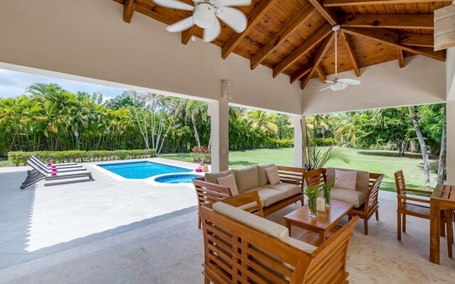 Casa de Campo Villa for Rent in Caribbean Style - With Pool Jacuzzi and Volleyball net