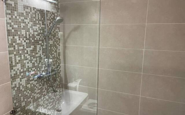 Impeccable 1-bed Apartment in Morinj