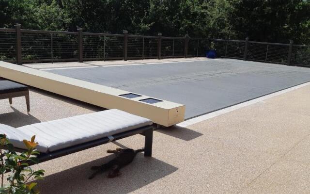 T2 Au coeur des chênes 1831 route de Mazaugues