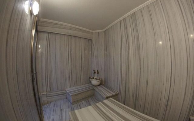 Marla Hotel