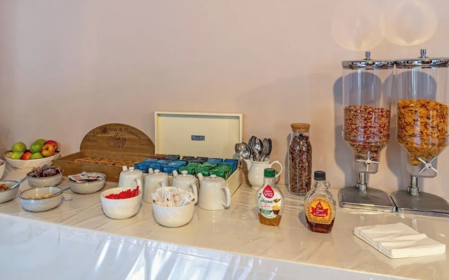 Hotel De la Corniche