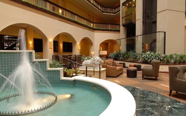 Embassy Suites by Hilton Dallas Love Field