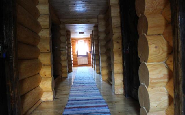 Hotel Berloga-Sinevir