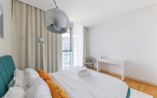 Sea View 2BR Bluewaters