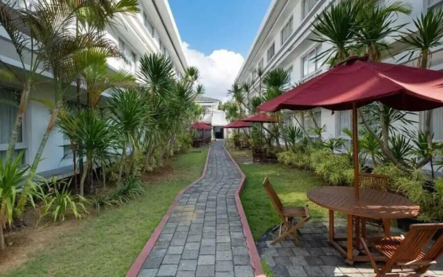 The Kanjeng Suites Kuta Galeria - Bali