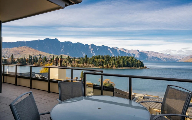3-Bedroom Penthouse Apartment - The Beacon