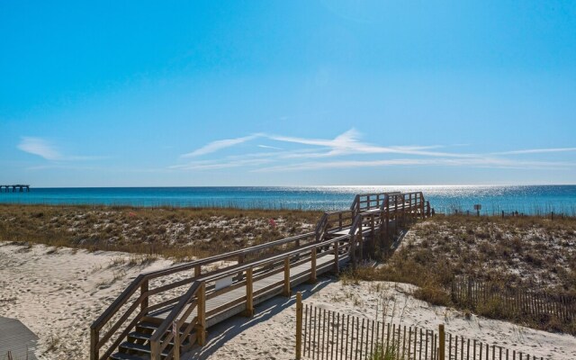 Sea Shell 3 Bedroom Townhouse by RedAwning