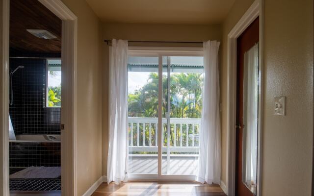 Hale Honu 2 Bedroom Home by RedAwning