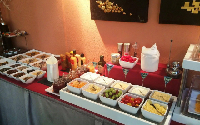 Hotel Stadt Hamburg am Fluss Saarbrücken